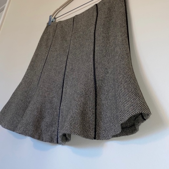 SOLD - Lauren Ralph Lauren Tweed Skirt - Picture 2 of 10
